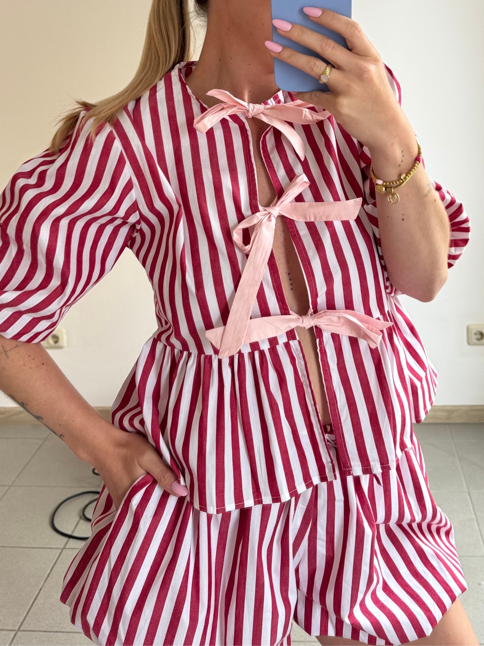 Bluse Malu mit Puffärmeln und Schnürung