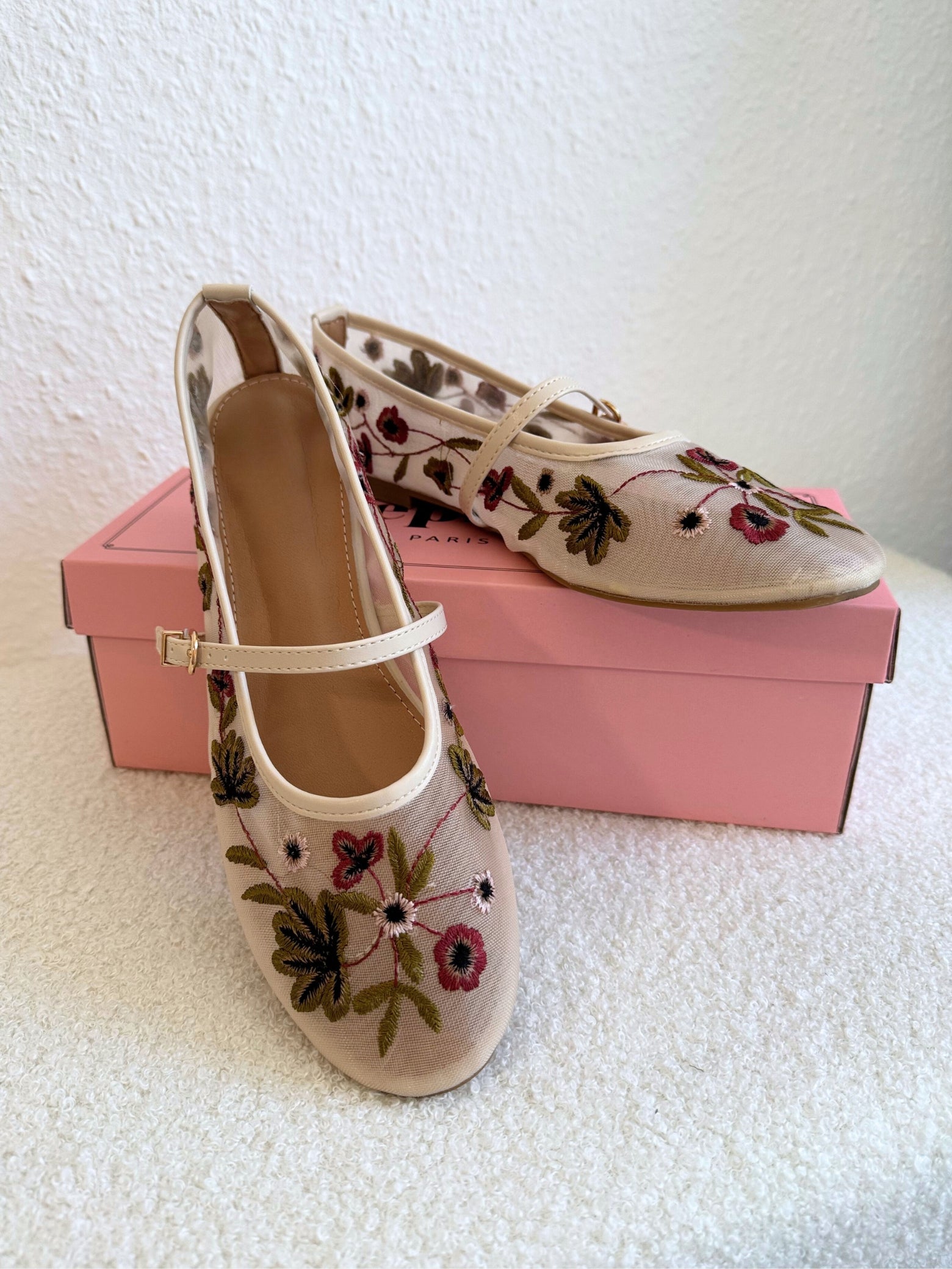 Mesh-Ballerina mit Stickerei