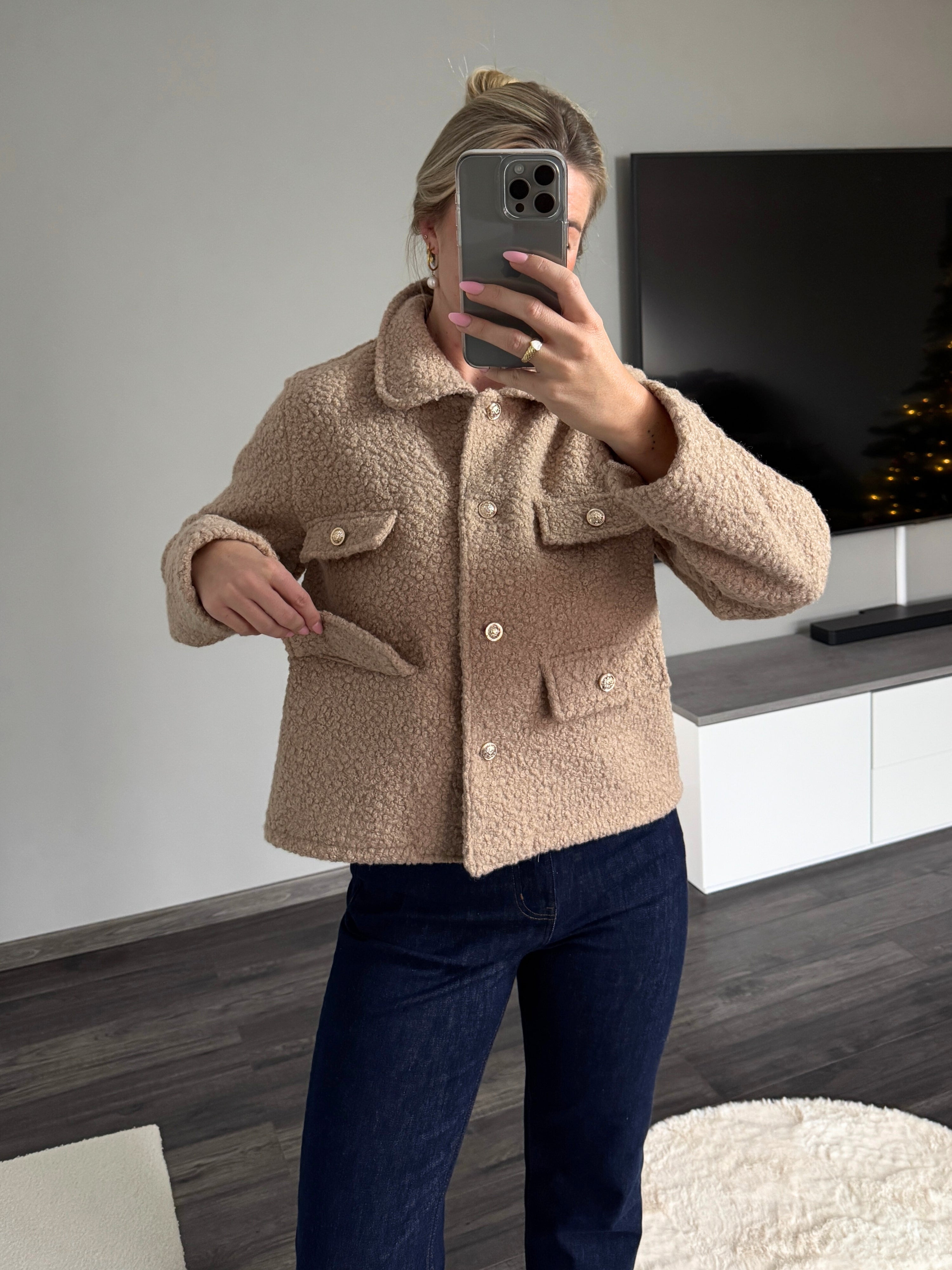 Bouclé-Jacke Tessa mit goldenen Knöpfen - Beige